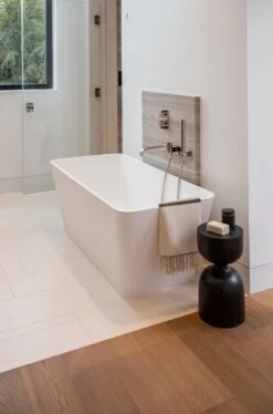 Romo 59" BARstone Freestanding Tub -Barclay Products Shop download 11fea734 5e06 45a9 9a41 0875c0133312