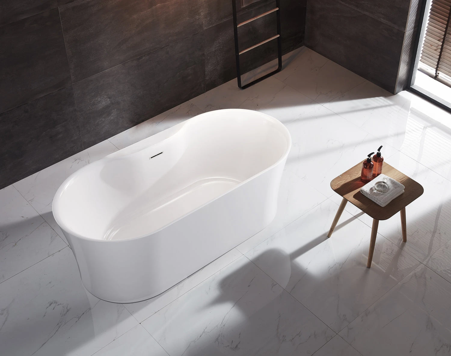 Onita 67" Acrylic Freestanding Tub With Integral Drain 4 Onita 67" Acrylic Freestanding Tub With Integral Drain - Image 4